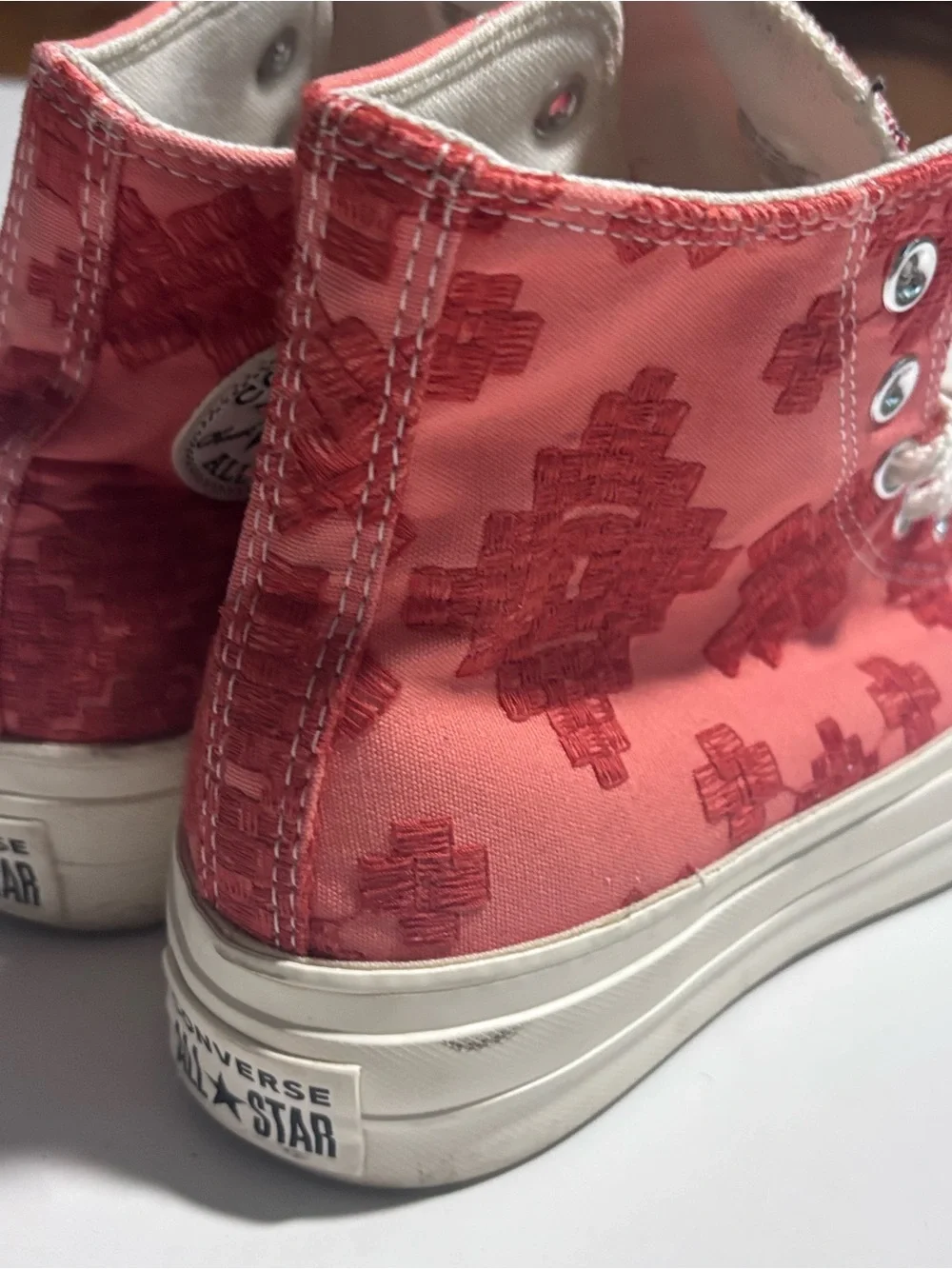 Converse Platform High Tops 8.5 | Coral Embroidered Boho Fall Festival Sneakers